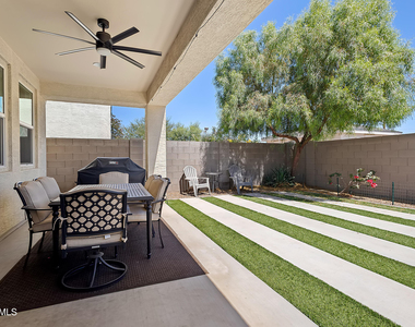 2319 W Darrow Street - Photo Thumbnail 23