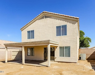 11967 W Holly Street - Photo Thumbnail 7
