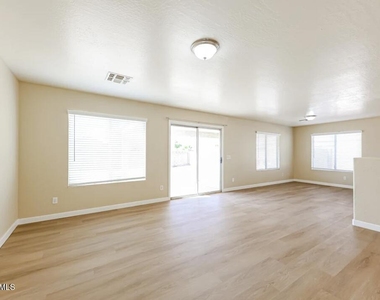 11967 W Holly Street - Photo Thumbnail 1