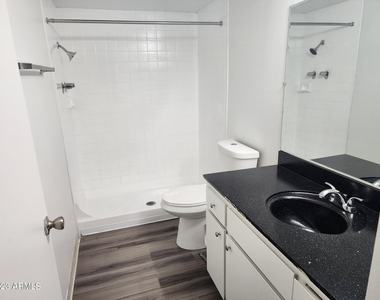4301 N 24th Street - Photo Thumbnail 4