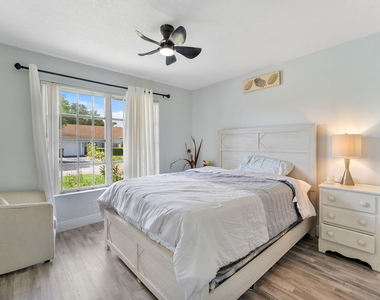 5380 Lakewood Circle S - Photo Thumbnail 20