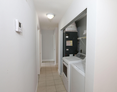 400 Sw Ruffner Court - Photo Thumbnail 13