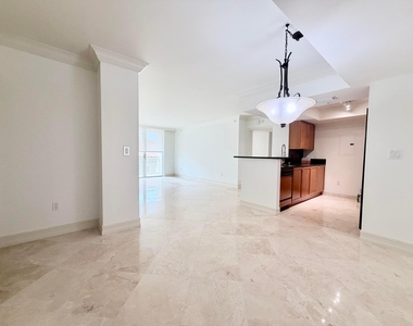 99 Se Mizner Boulevard - Photo Thumbnail 14