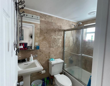 1470 N Dixie Highway - Photo Thumbnail 1