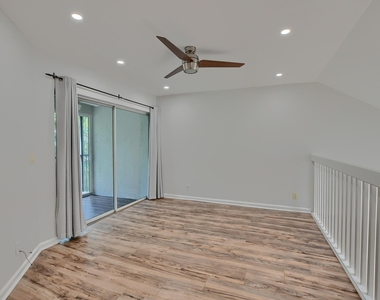 23061 Aqua View - Photo Thumbnail 17