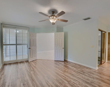 23061 Aqua View - Photo Thumbnail 11