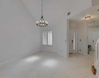 23061 Aqua View - Photo Thumbnail 7