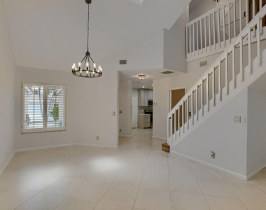 23061 Aqua View - Photo Thumbnail 8