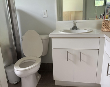 2281 Nw 171st Terrace - Photo Thumbnail 12