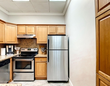 801 E Palmetto Park Road - Photo Thumbnail 5