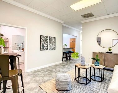 801 E Palmetto Park Road - Photo Thumbnail 3