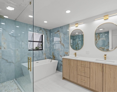 21326 Campo Allegro Drive - Photo Thumbnail 16