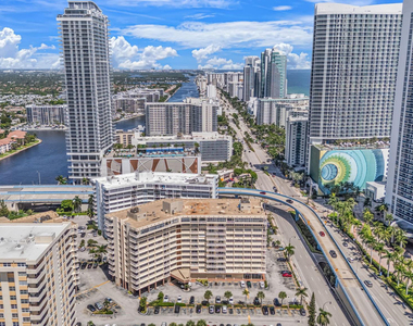 1825 S Ocean Drive - Photo Thumbnail 22