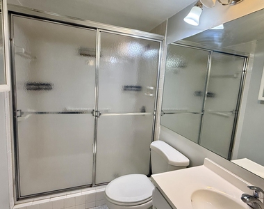1037 Ashby D - Photo Thumbnail 10