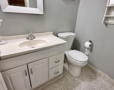 1037 Ashby D - Photo Thumbnail 21