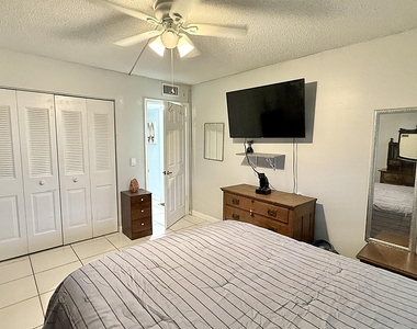 1037 Ashby D - Photo Thumbnail 17
