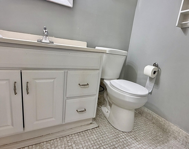 1037 Ashby D - Photo Thumbnail 19