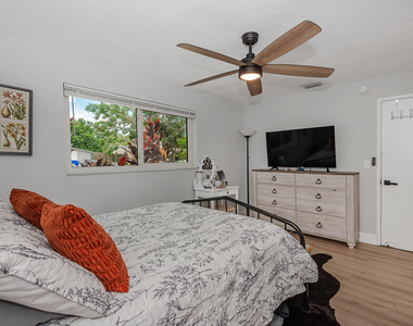 5631 Freedom Street - Photo Thumbnail 17