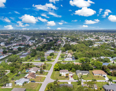 2191 Sw Barthel Street - Photo Thumbnail 13