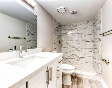 230 Se 10th Street - Photo Thumbnail 3