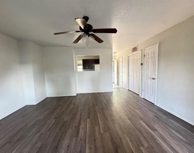 2357 Heatherfield Lane - Photo Thumbnail 3