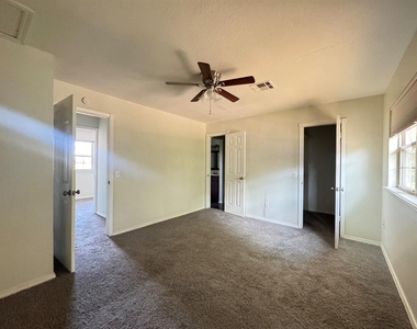 2357 Heatherfield Lane - Photo Thumbnail 9