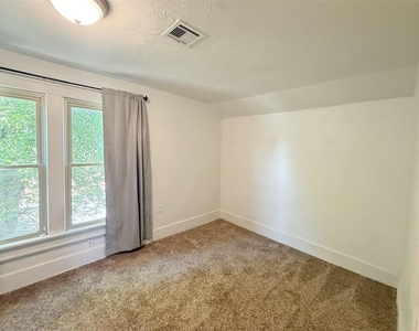 1741 W Park Place - Photo Thumbnail 19