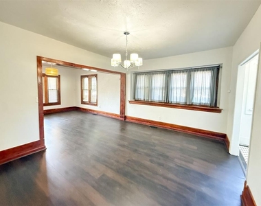 1741 W Park Place - Photo Thumbnail 10
