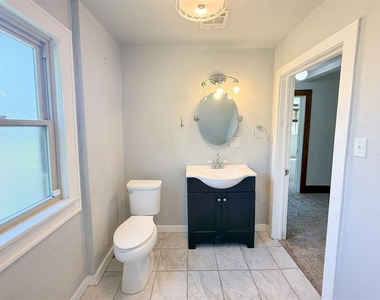 1741 W Park Place - Photo Thumbnail 17