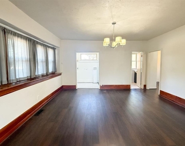 1741 W Park Place - Photo Thumbnail 9