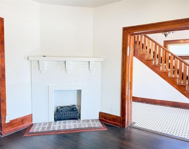 1741 W Park Place - Photo Thumbnail 5