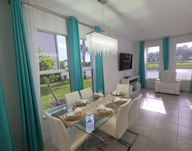 6050 Praza Lane - Photo Thumbnail 3