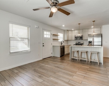 4101 N Hammond Avenue - Photo Thumbnail 13