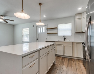 4101 N Hammond Avenue - Photo Thumbnail 20