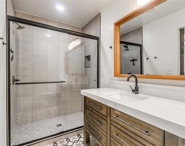4101 N Hammond Avenue - Photo Thumbnail 46