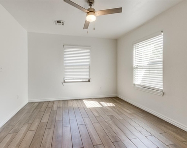 4101 N Hammond Avenue - Photo Thumbnail 43