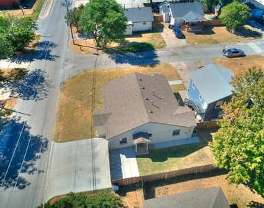 4101 N Hammond Avenue - Photo Thumbnail 10