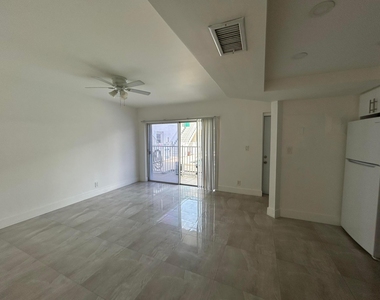 1534 Se 15th Street - Photo Thumbnail 8