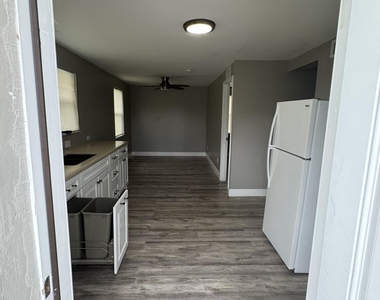 3890 Lakewood Road - Photo Thumbnail 1