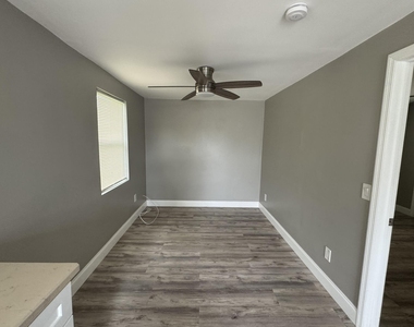 3890 Lakewood Road - Photo Thumbnail 4