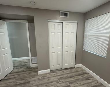 3890 Lakewood Road - Photo Thumbnail 16