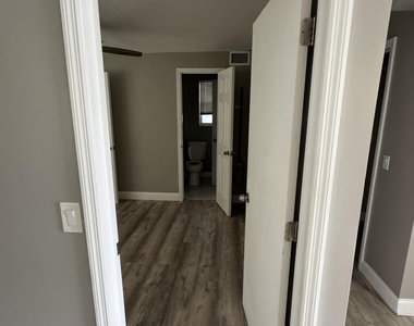 3890 Lakewood Road - Photo Thumbnail 6