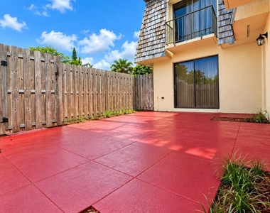 165 Lake Arbor Drive - Photo Thumbnail 19