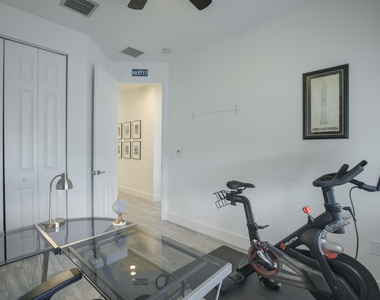 131 S East 7th Way - Photo Thumbnail 42