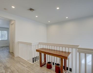131 S East 7th Way - Photo Thumbnail 22