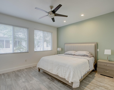 131 S East 7th Way - Photo Thumbnail 24