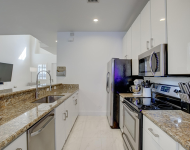 131 S East 7th Way - Photo Thumbnail 13