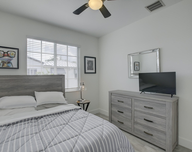 131 S East 7th Way - Photo Thumbnail 37