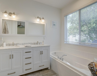 131 S East 7th Way - Photo Thumbnail 28
