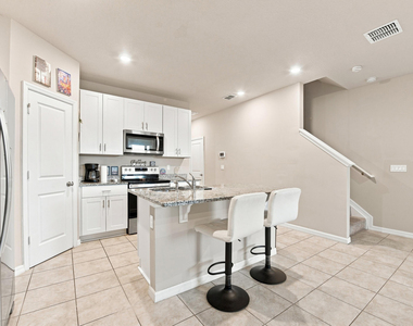 3570 San Bernardino Way - Photo Thumbnail 10